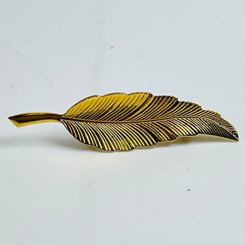 Vintage Gold Tone Feather Leaf Brooch Pin 2.25" Long Elegant Textured Jewelry